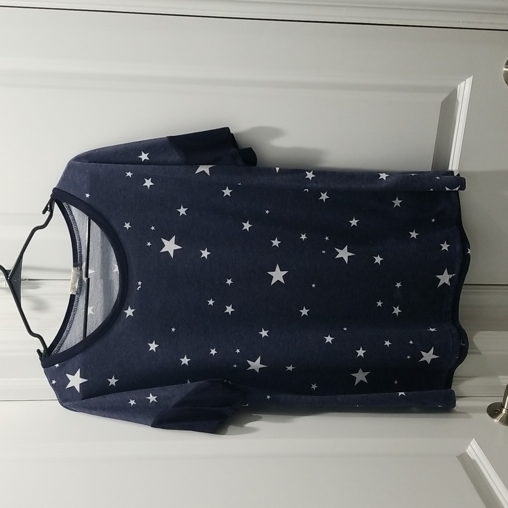 Lk New Blumin' Star Shirt. Large